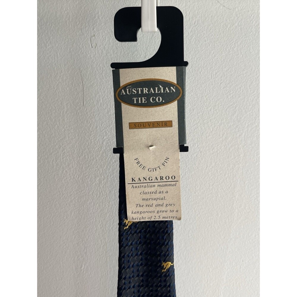 NWT Australian Tie Co Neck Tie Mens Blue Kangaroo Novelty Animal Print Jacquard - Picture 2 of 8